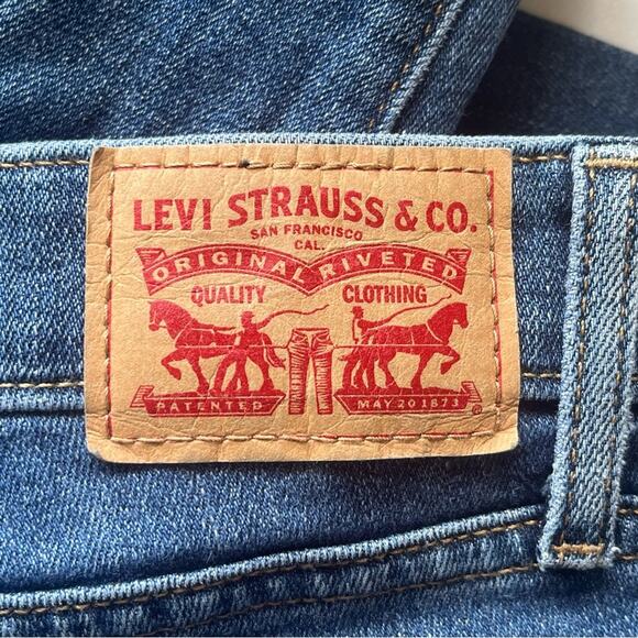 Levi Strauss & Co 711 Skinny Distressed Jean Size 31 - Picture 6 of 12